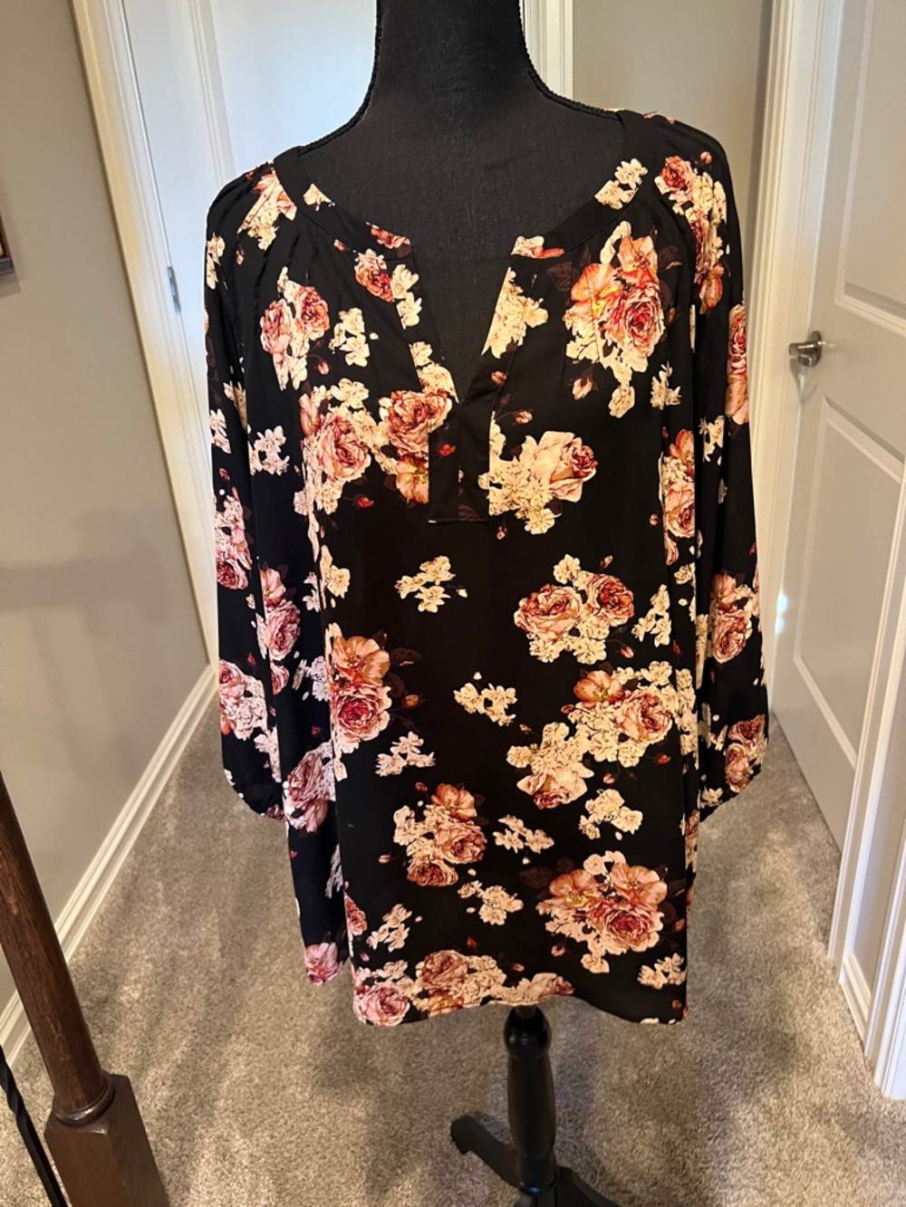 Rose & Olive Black Floral Tunic with Cream and Pink Roses 2X